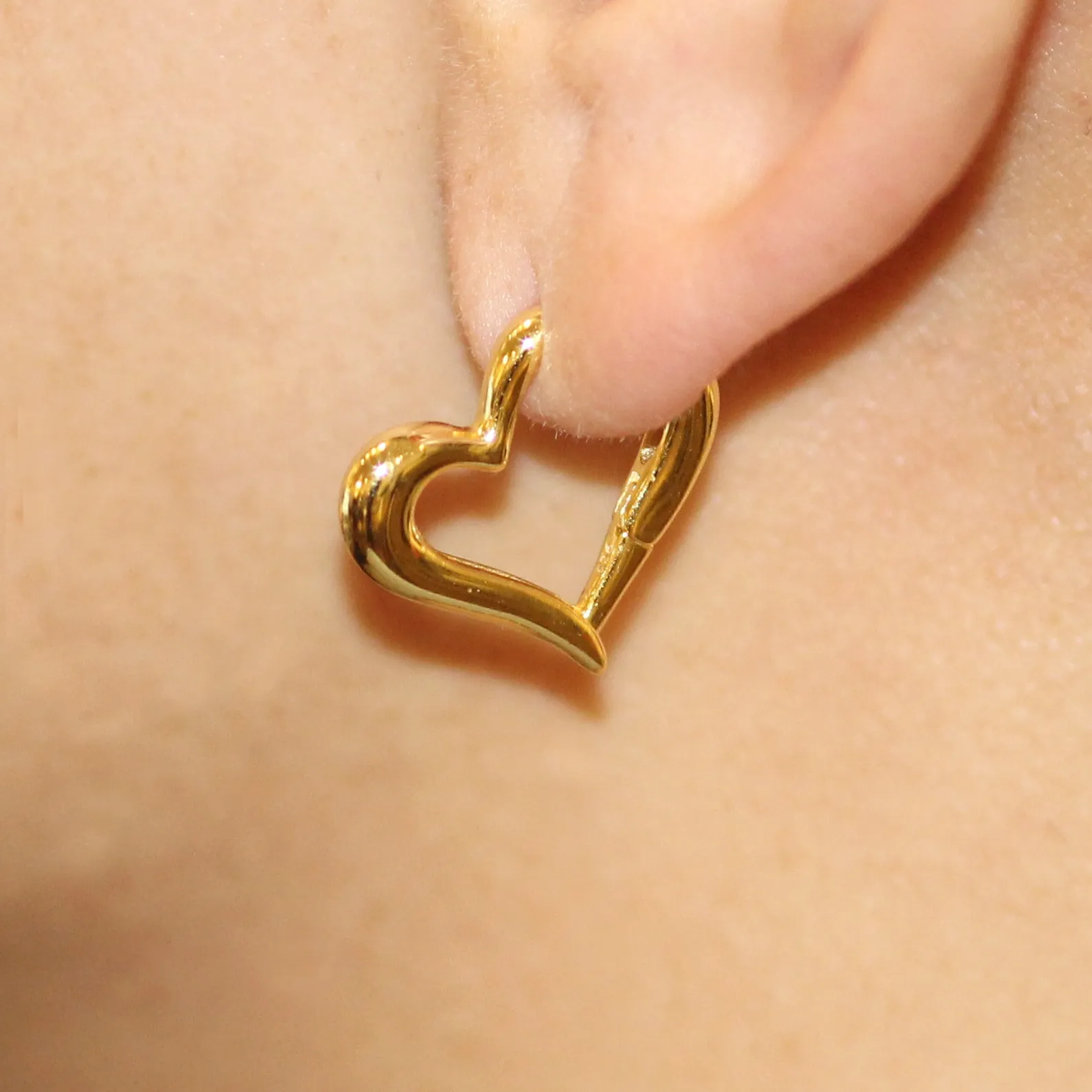 14k Gold Unique Lovely Heart Shape Hoop Earrings