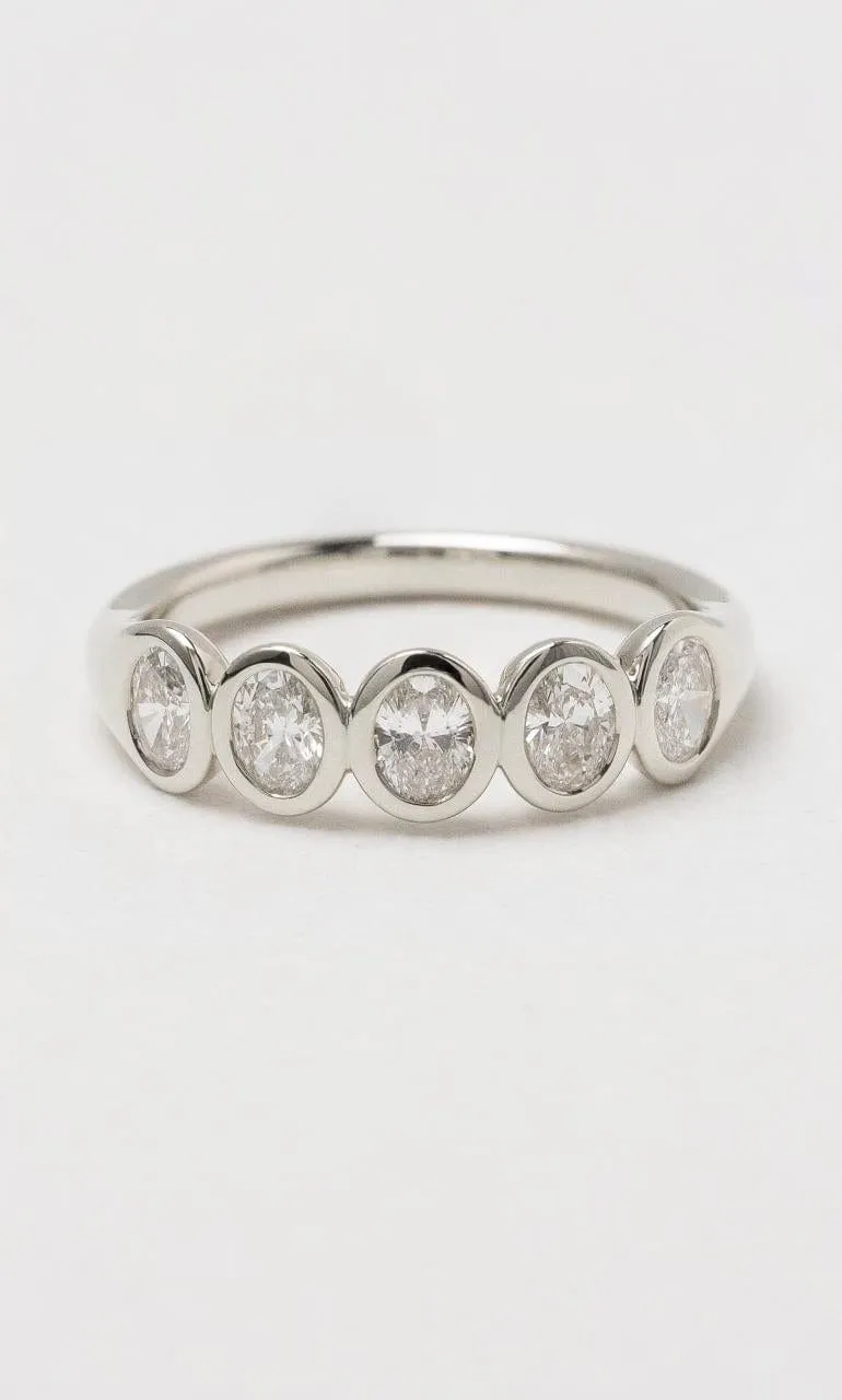 18K WG 0.75ct TDW Bezel Set Oval Diamond Band
