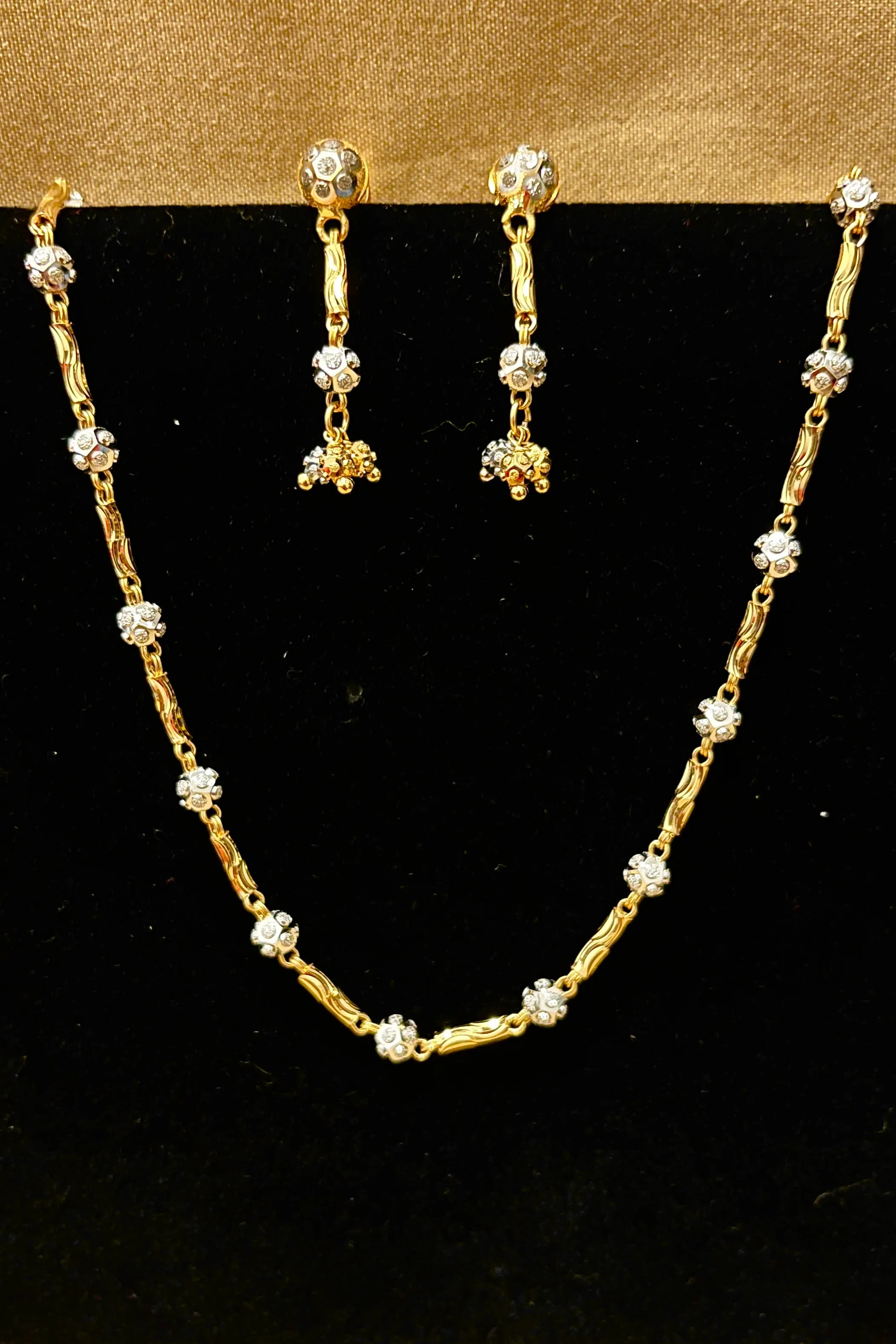 22KT Gold Designer Chain and Earrings Set with Silver Beads (D131)