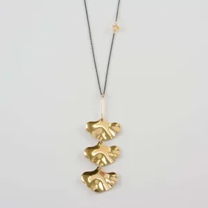 ADELE LEAF PENDANT NECKLACE