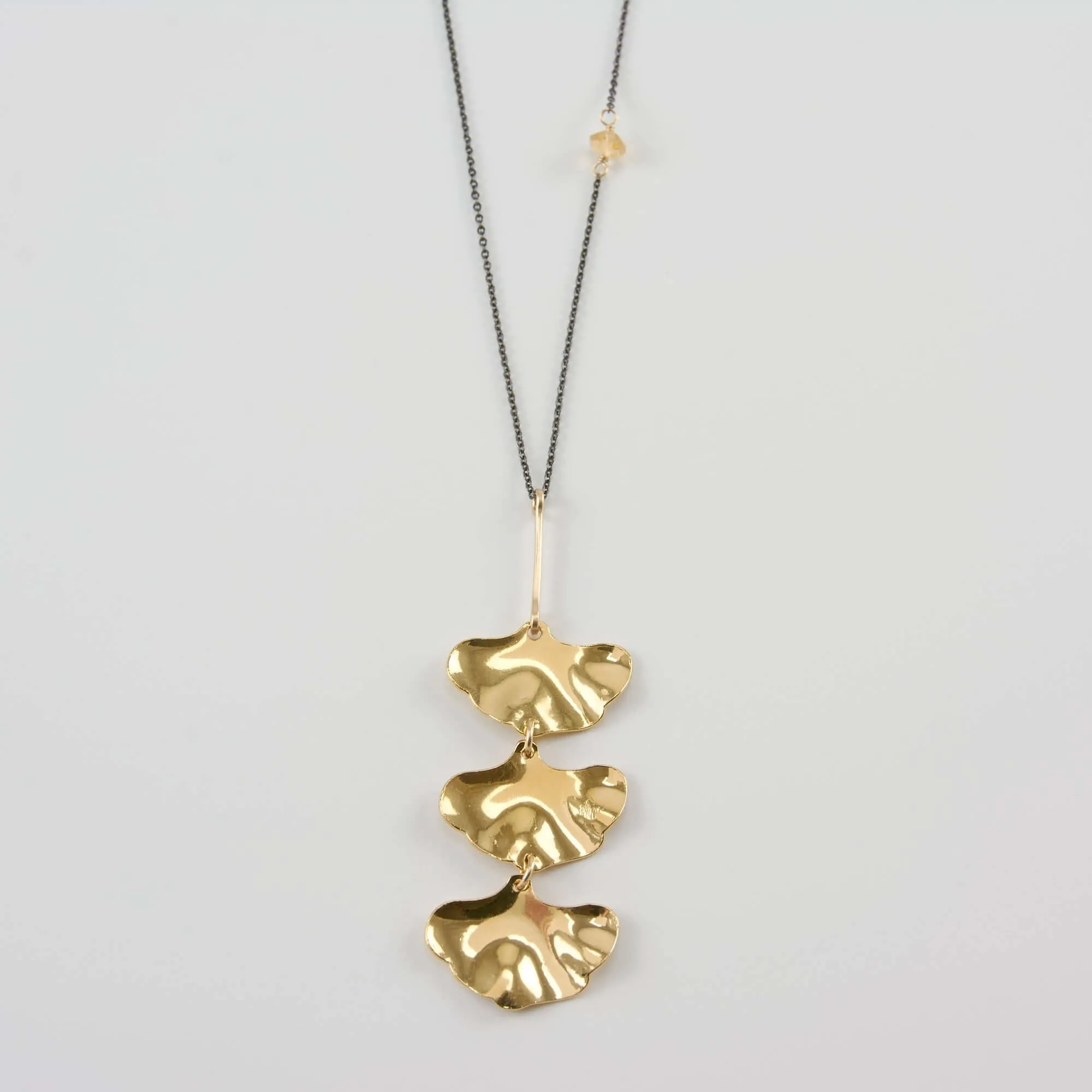ADELE LEAF PENDANT NECKLACE