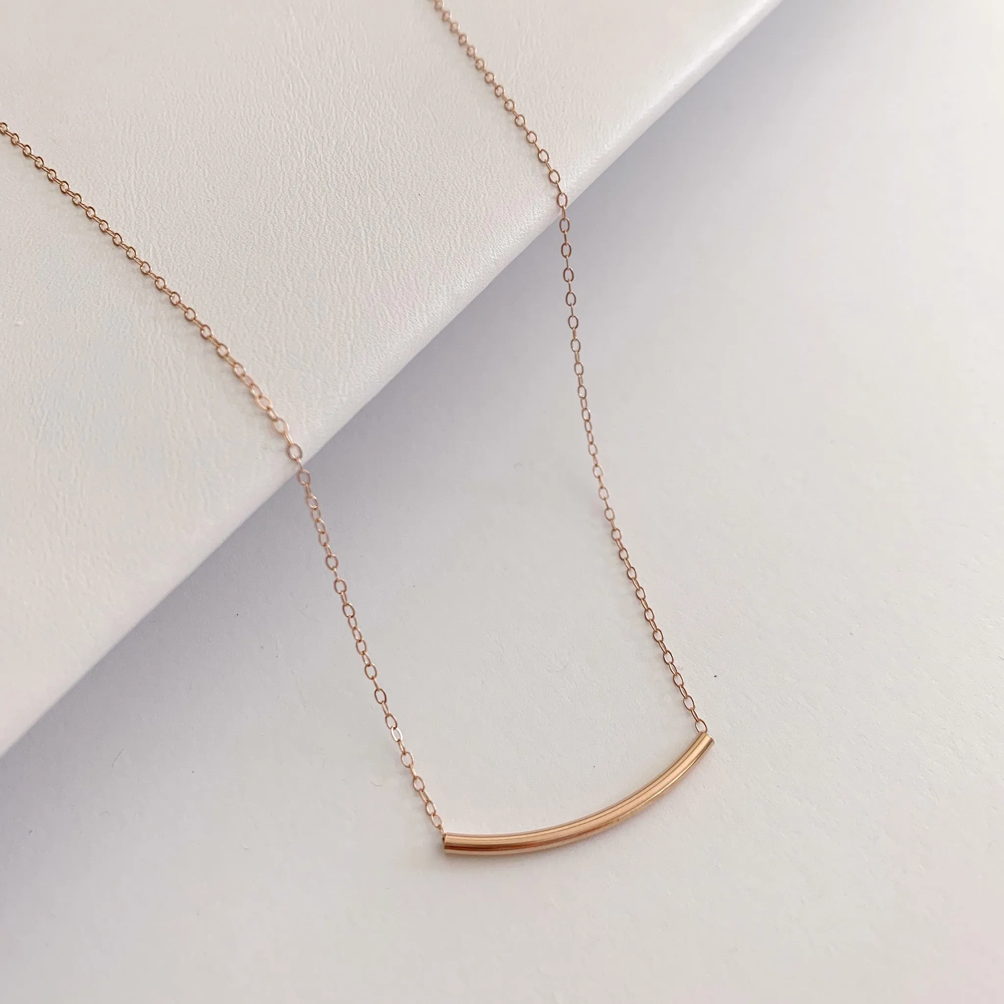 Arc Necklace