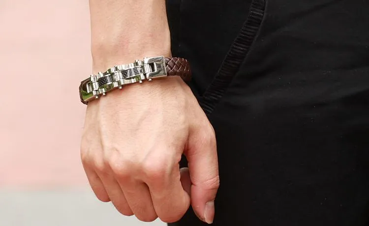 Armageddon Wing Men's Stainless Steel Bracelet (Brown)