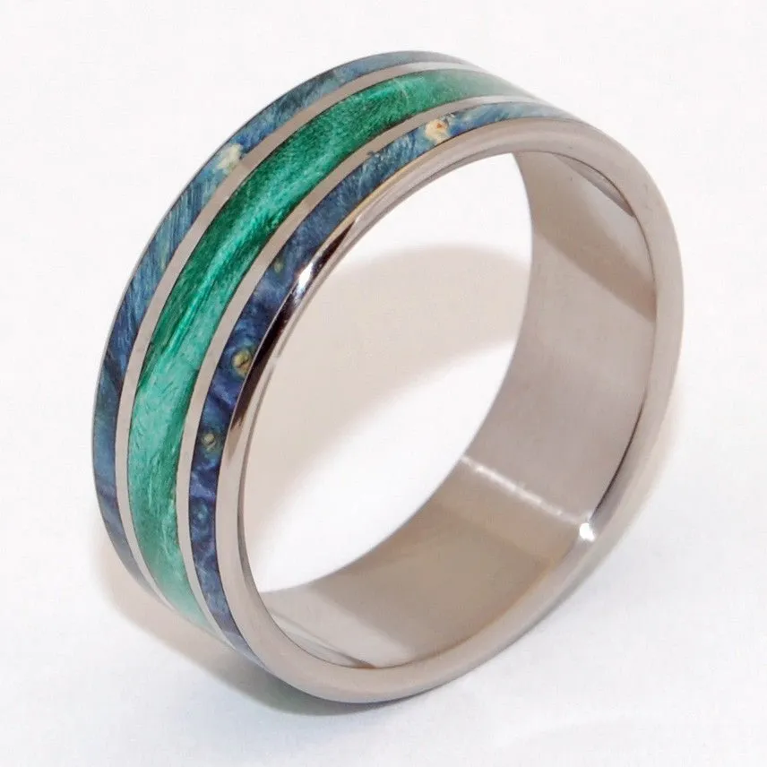 Between Oceans | Men's Blue Box Elder Wood & Titanium Wedding Ring