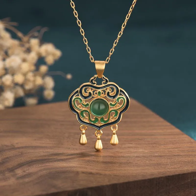 Classic Silver Inlaid Natural Chrysoprase Vintage Court Style Enamel Ruyi Necklace