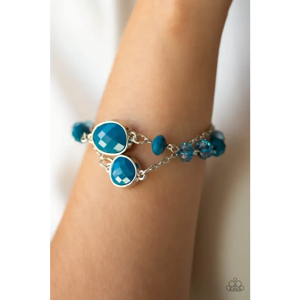 Crowd Pleaser - Blue Bracelet