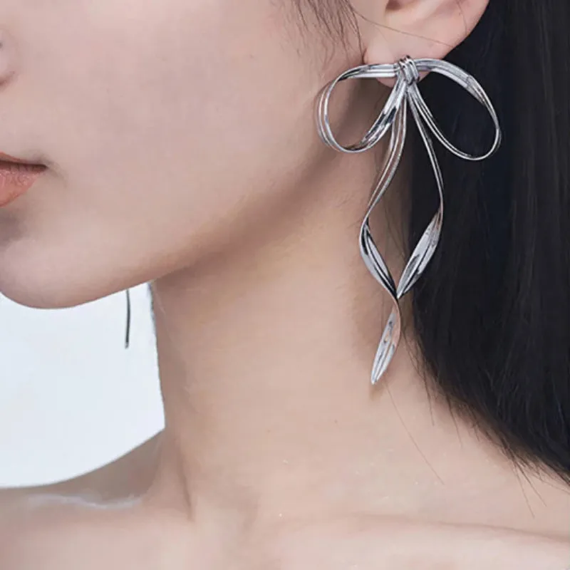 Fashionable Bow Design Long Earrings