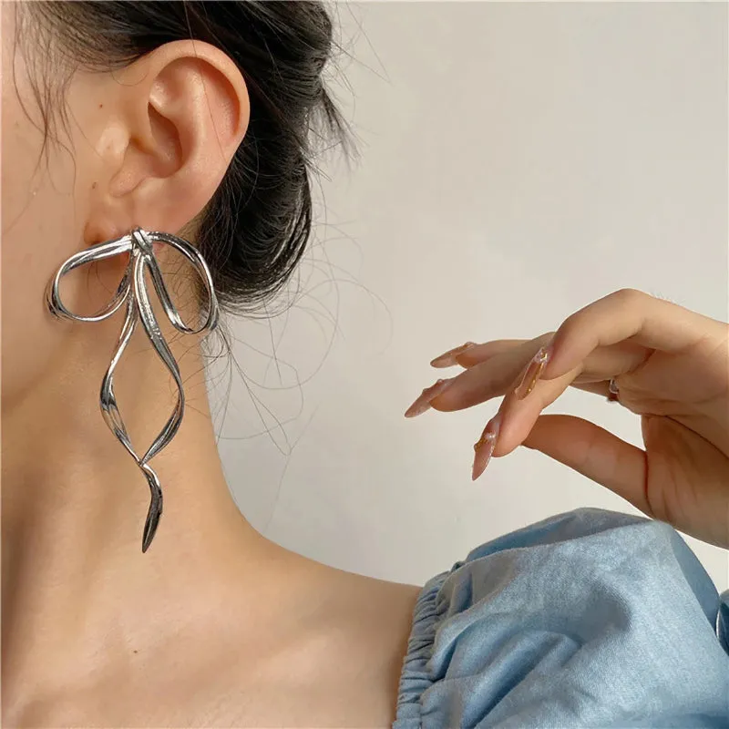 Fashionable Bow Design Long Earrings