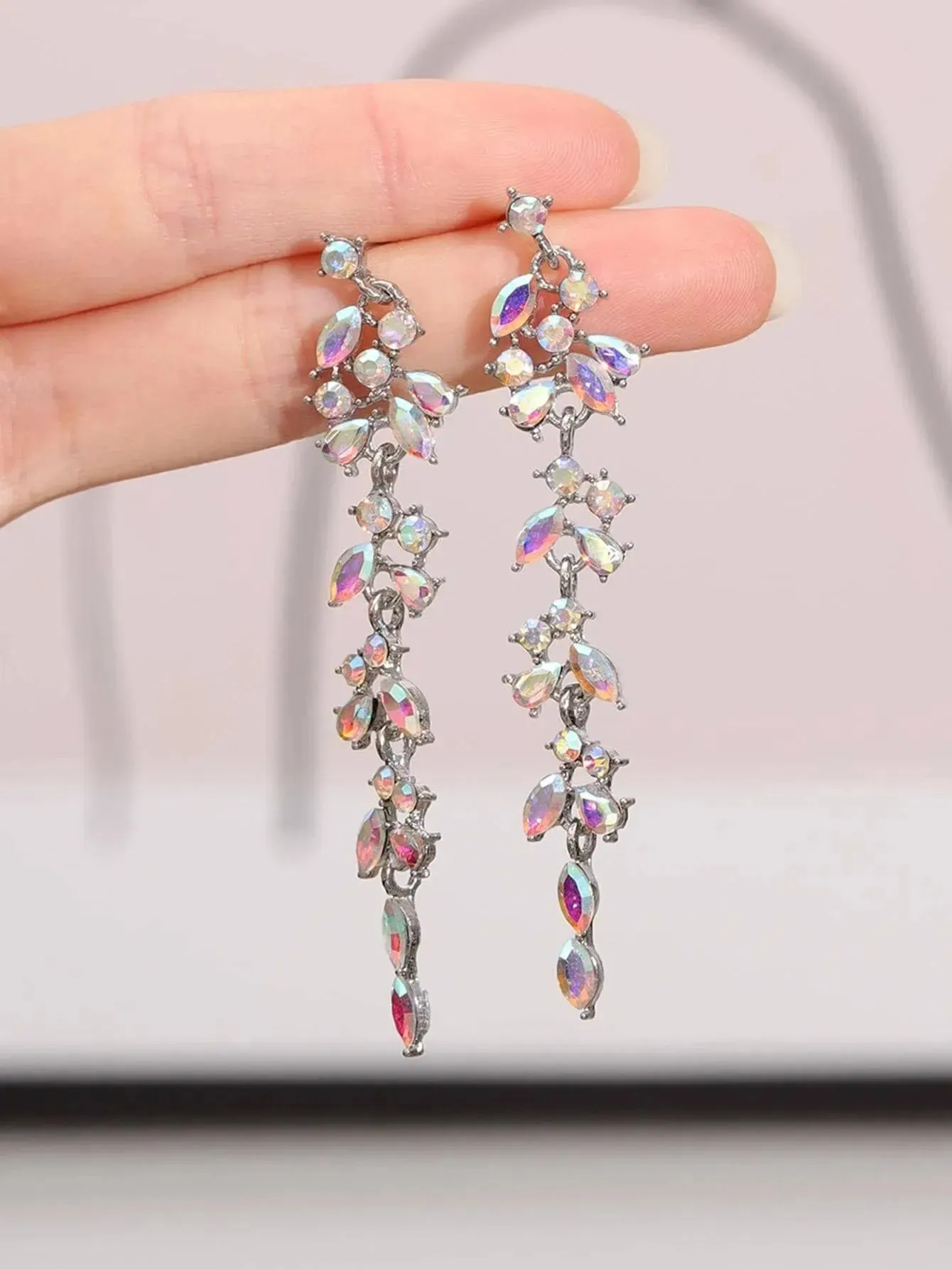 Fashionable Long Earrings with Diamond Leaves and Tassels