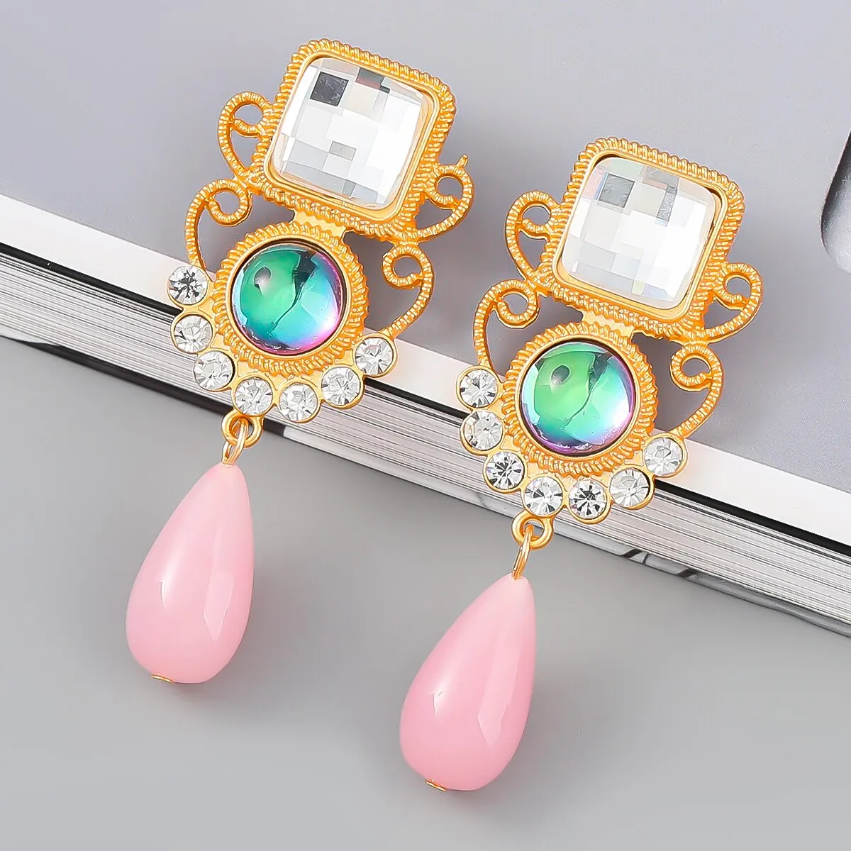 Fashionable Metal Square Acrylic Resin Earrings Women