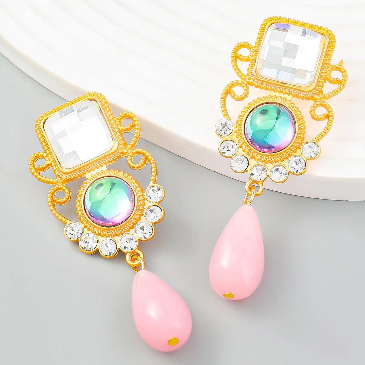 Fashionable Metal Square Acrylic Resin Earrings Women