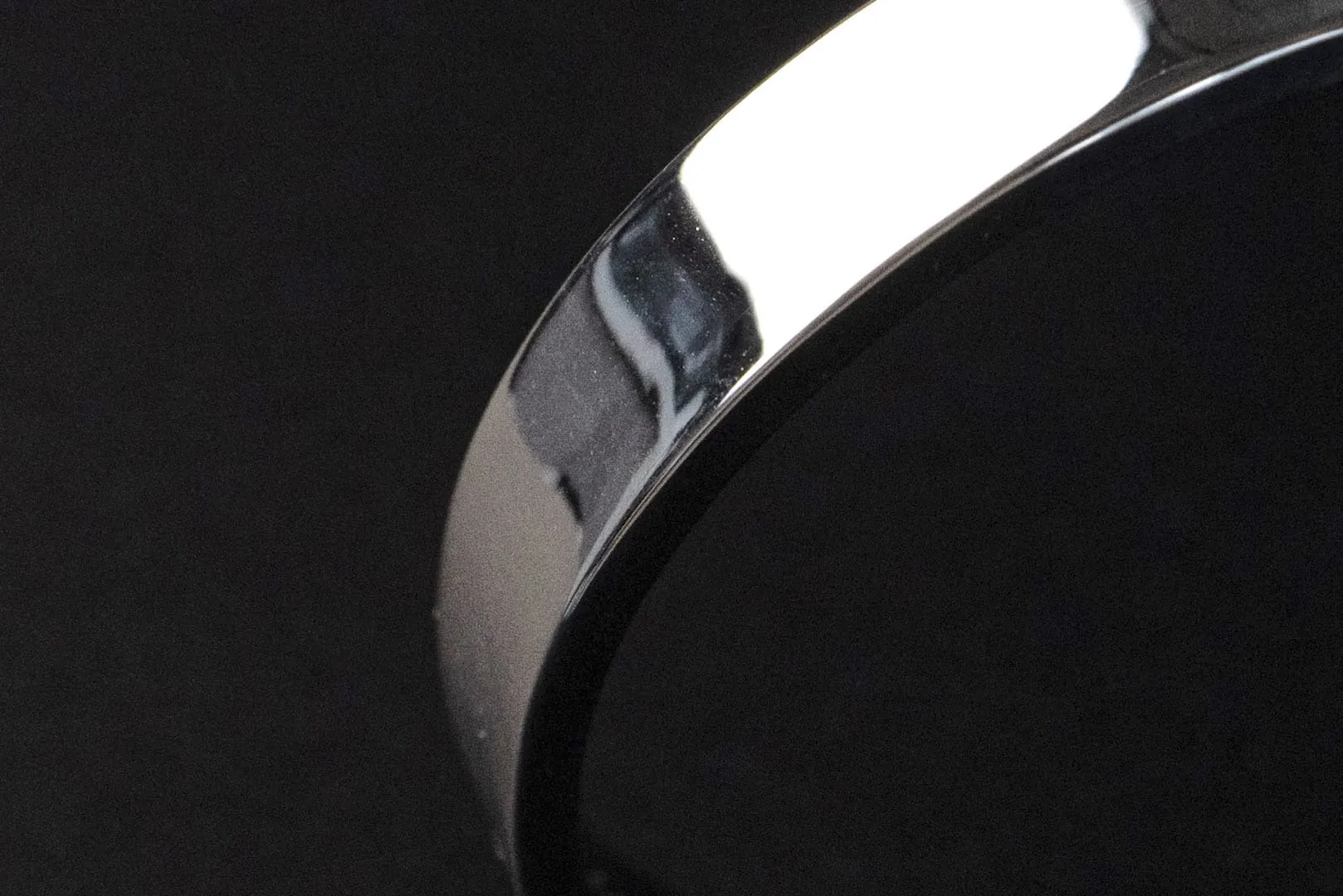 First Arrow's 8mm Silver Bangle with Turquoise (BR-017)