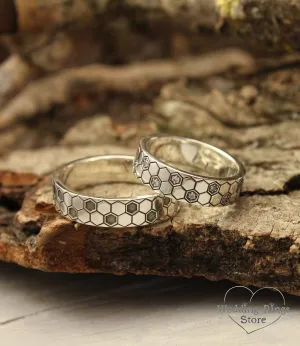 Geometric Honeycomb Couple Wedding Bands Set in Silver
