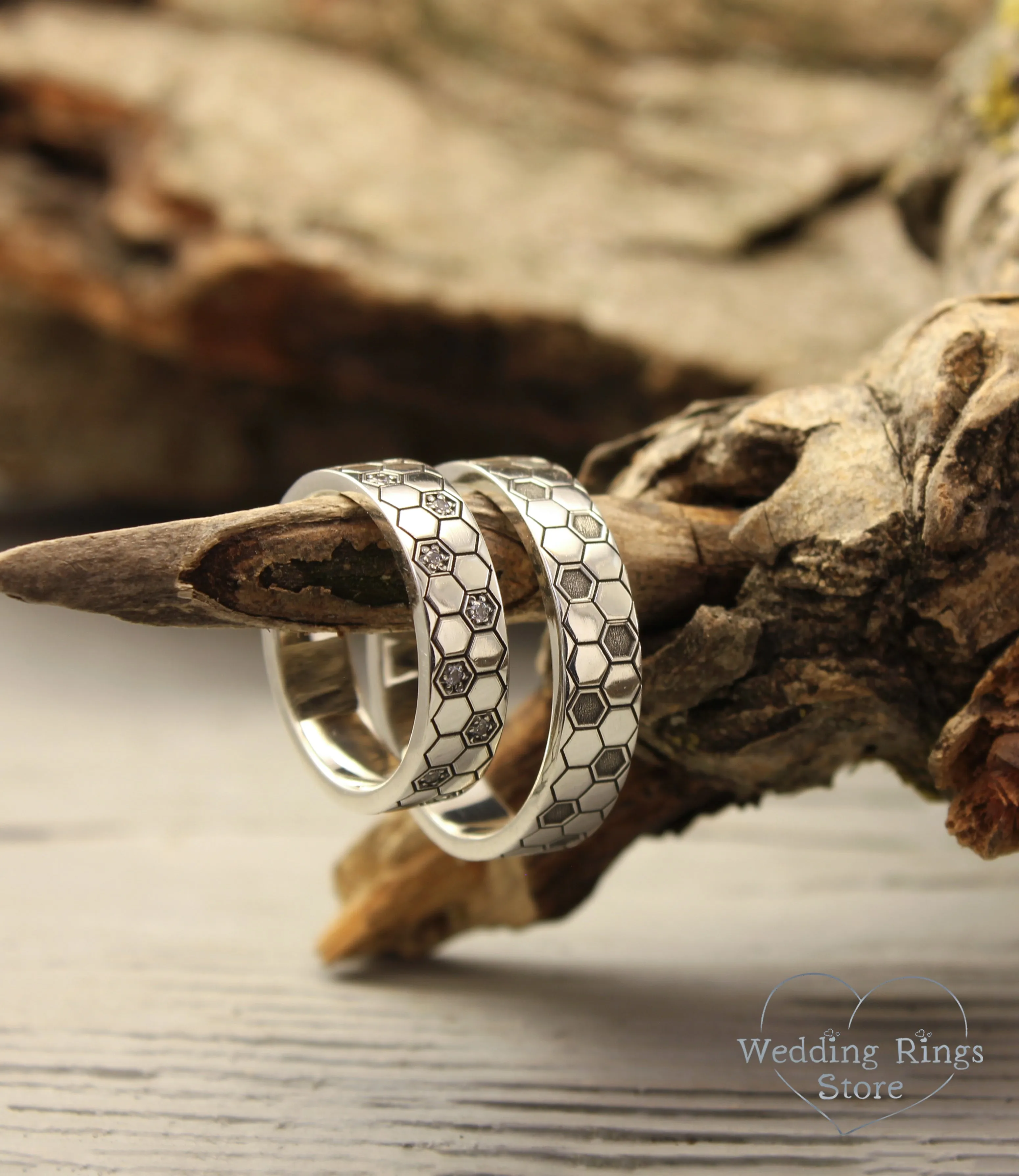 Geometric Honeycomb Couple Wedding Bands Set in Silver