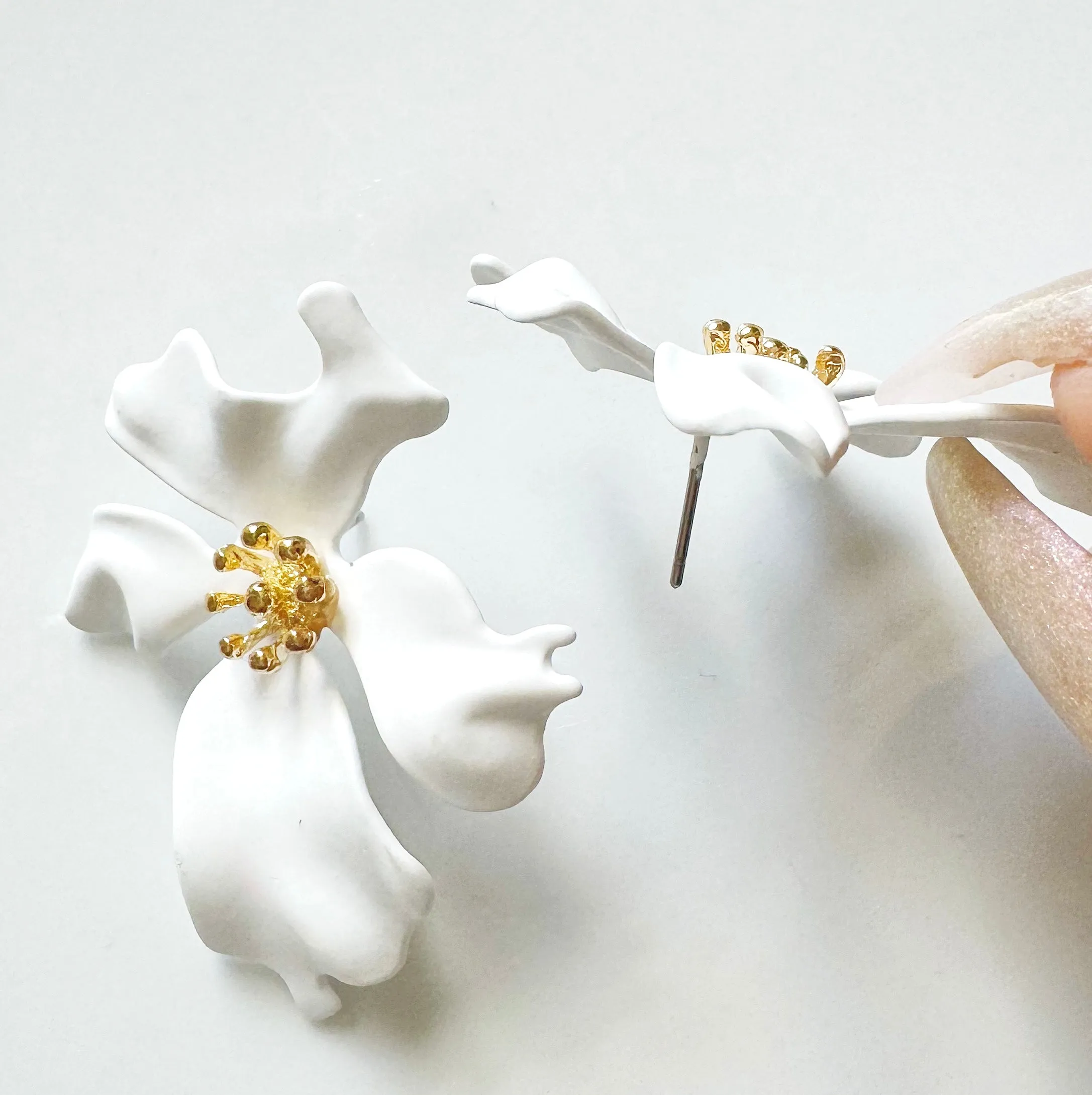 Glorious Bloom White Earrings