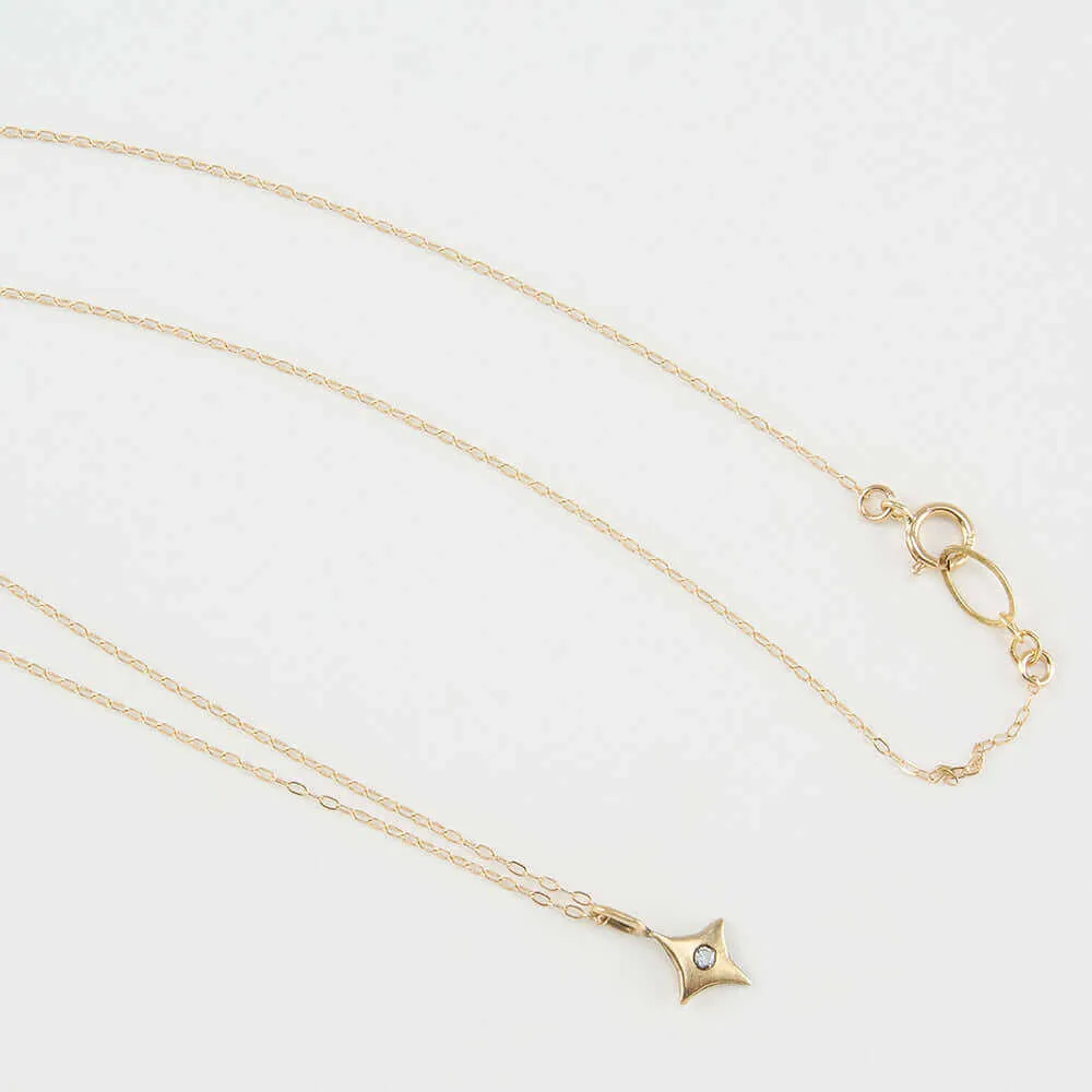 INEZ TINY STAR PENDANT NECKLACE