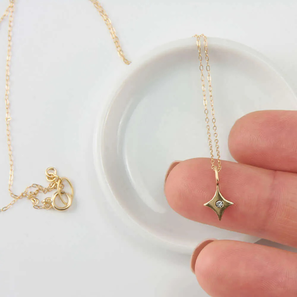 INEZ TINY STAR PENDANT NECKLACE