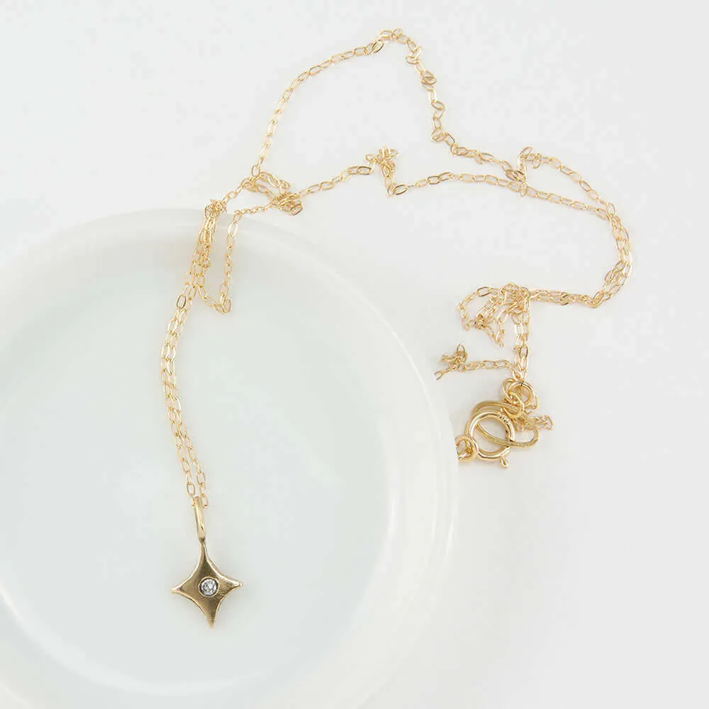 INEZ TINY STAR PENDANT NECKLACE