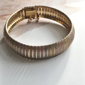 Italian Milor Rosy Gold Accordian Bangle