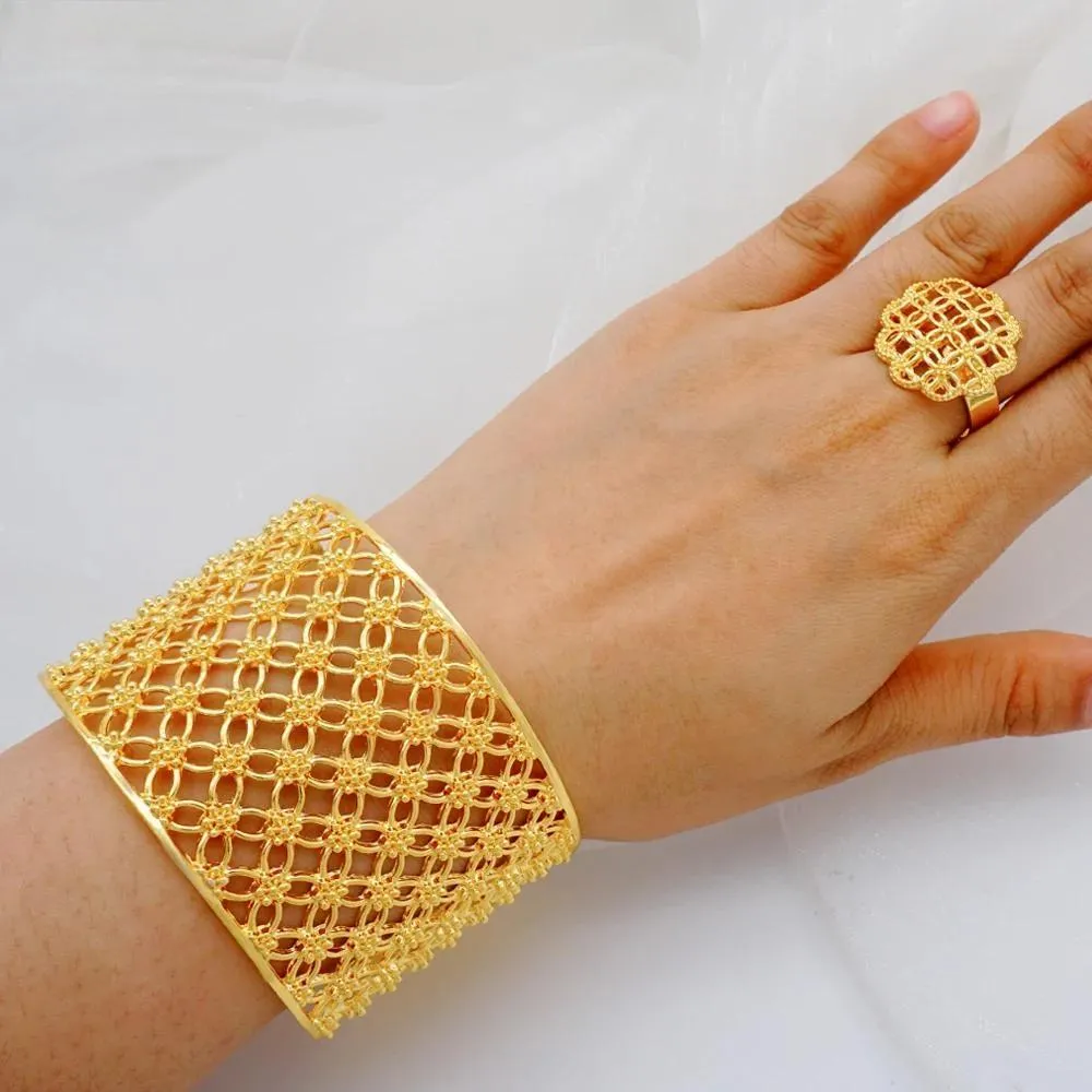 Luxury Dubai Bangle With Ring For Women