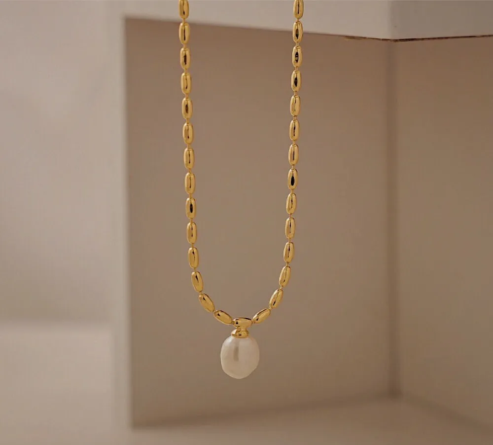 Marjorie Gold Pearl Necklace
