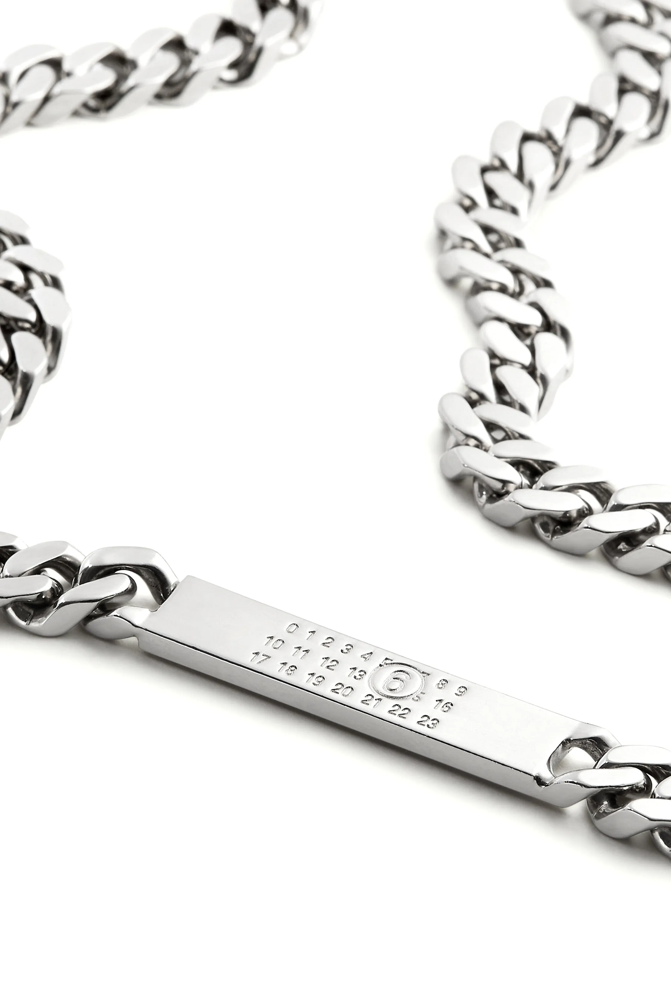 MINIMAL LOGO ID TAG CURB NECKLACE / SIL