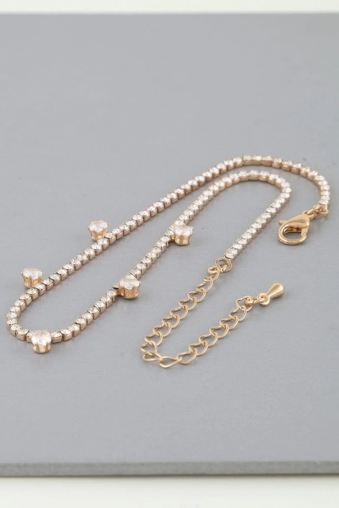 Minimal Rhinestone Choker Necklace