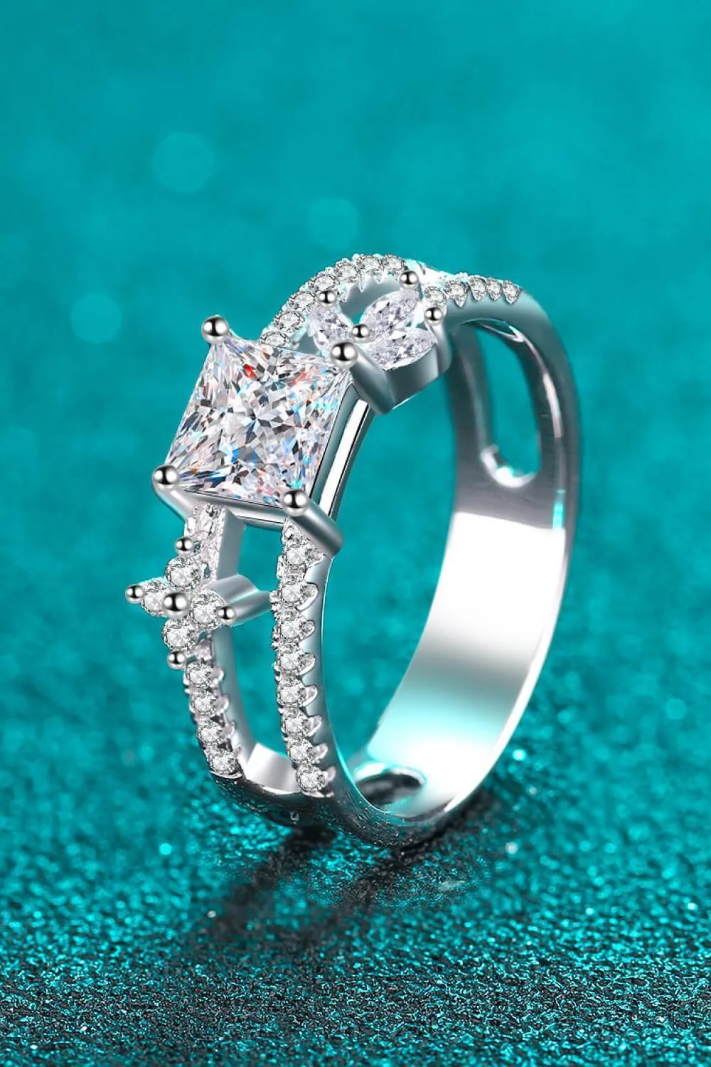 Modern Double Layer 1 Carat Moissanite Ring