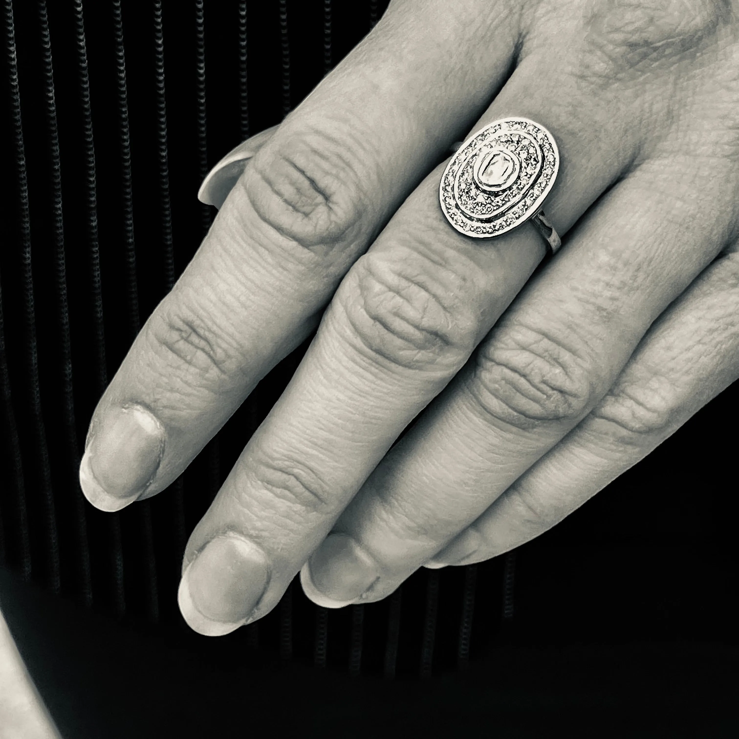 MODERN VINTAGE, Victorian Ellipse Ring