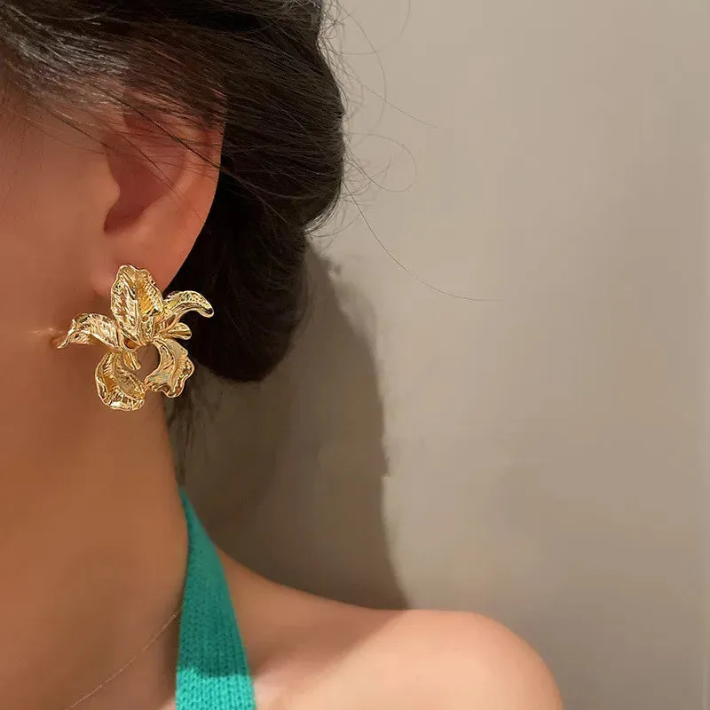 New Irregular Flower Women Unique Design Exaggerated Gold Hollow Metal Earring