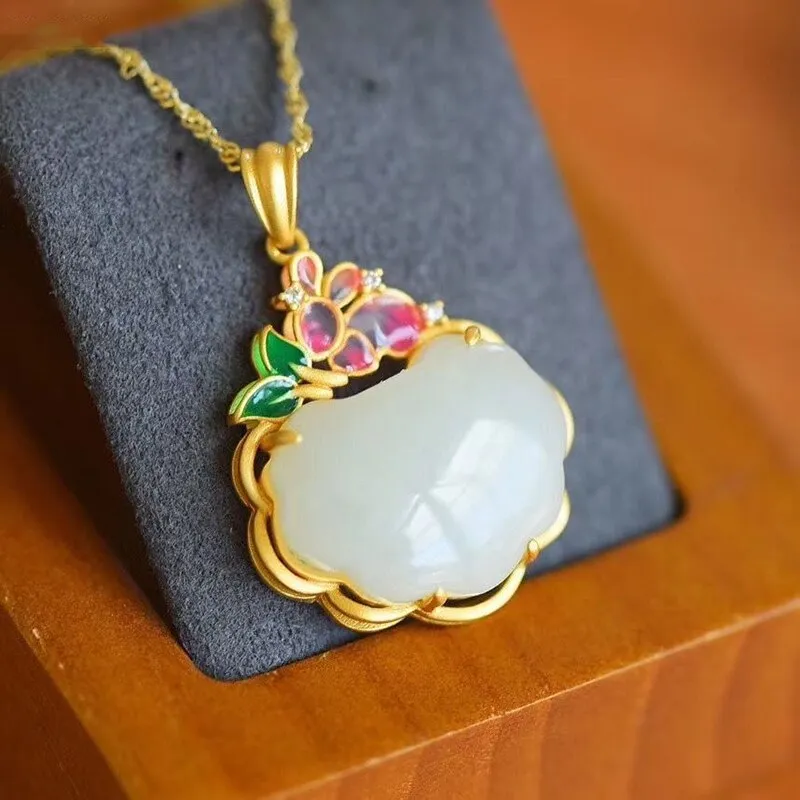 New silver inlaid natural Hetian  Chalcedony plant Pendant Necklace