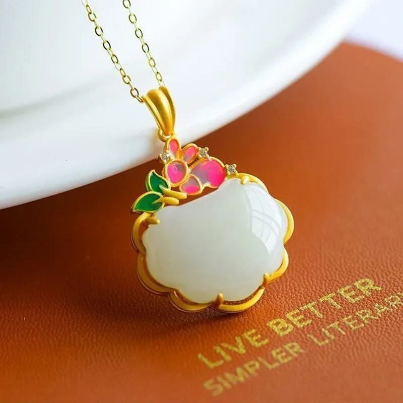 New silver inlaid natural Hetian  Chalcedony plant Pendant Necklace