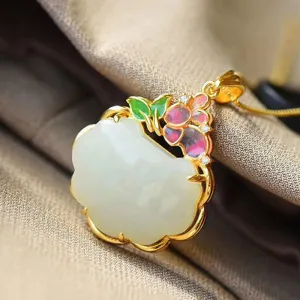 New silver inlaid natural Hetian  Chalcedony plant Pendant Necklace
