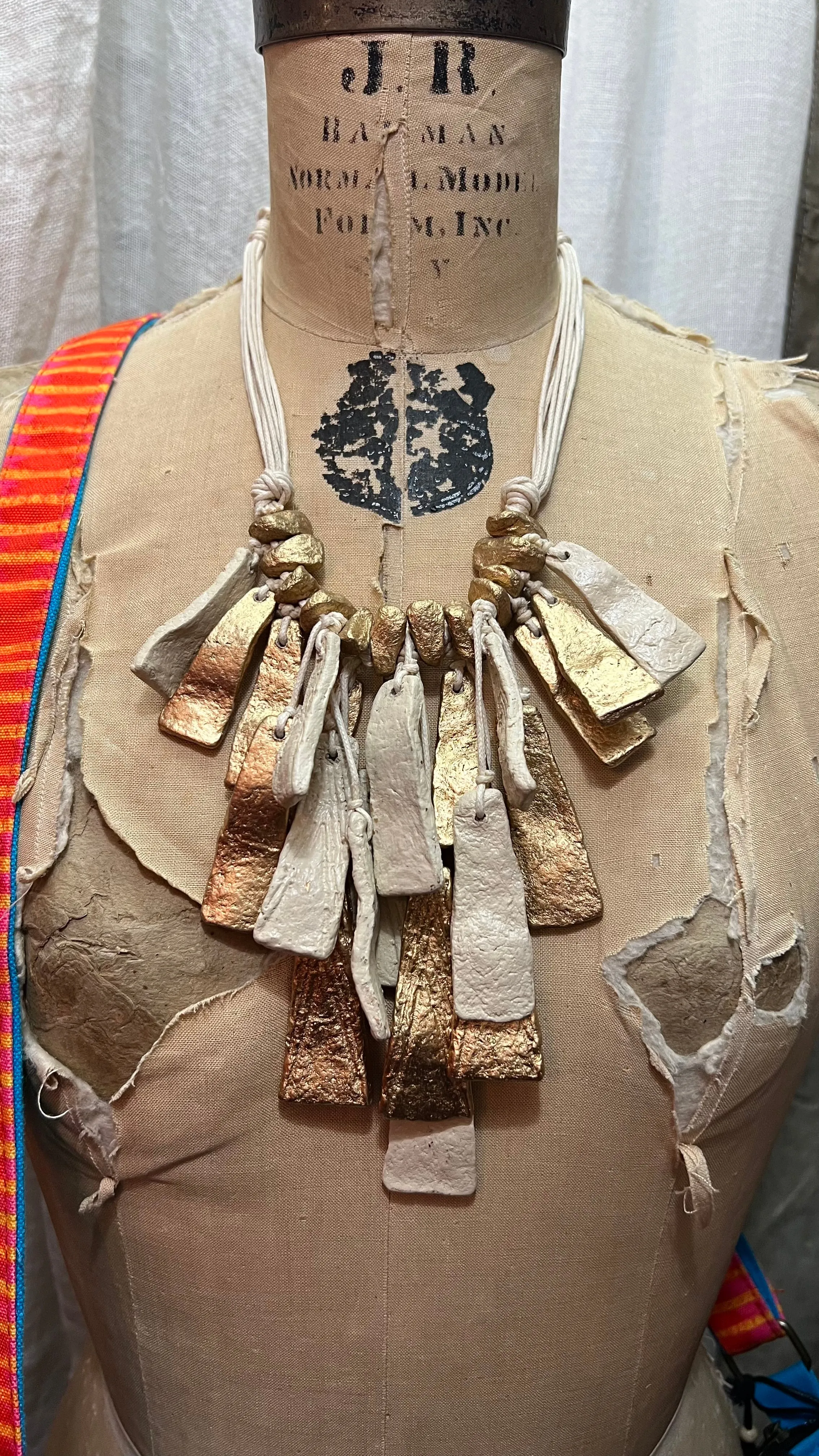 Paper Mache Artdeco Necklace-Gold/Cream
