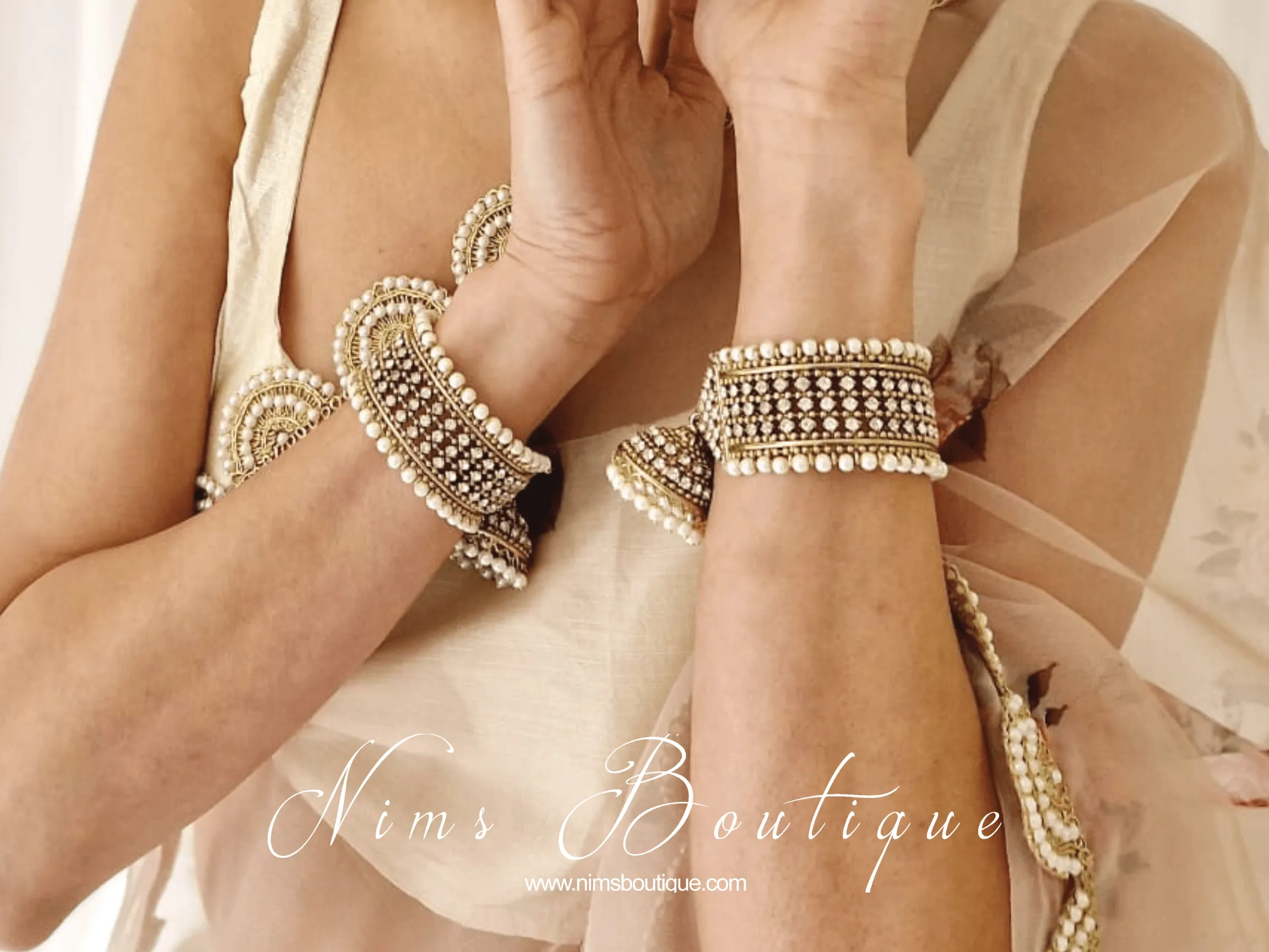 Pearl & Gold Royal Bracelet with hanging chumka