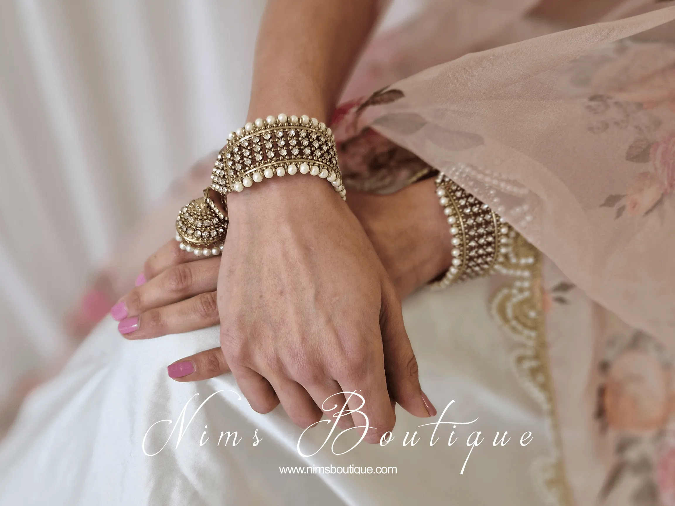 Pearl & Gold Royal Bracelet with hanging chumka