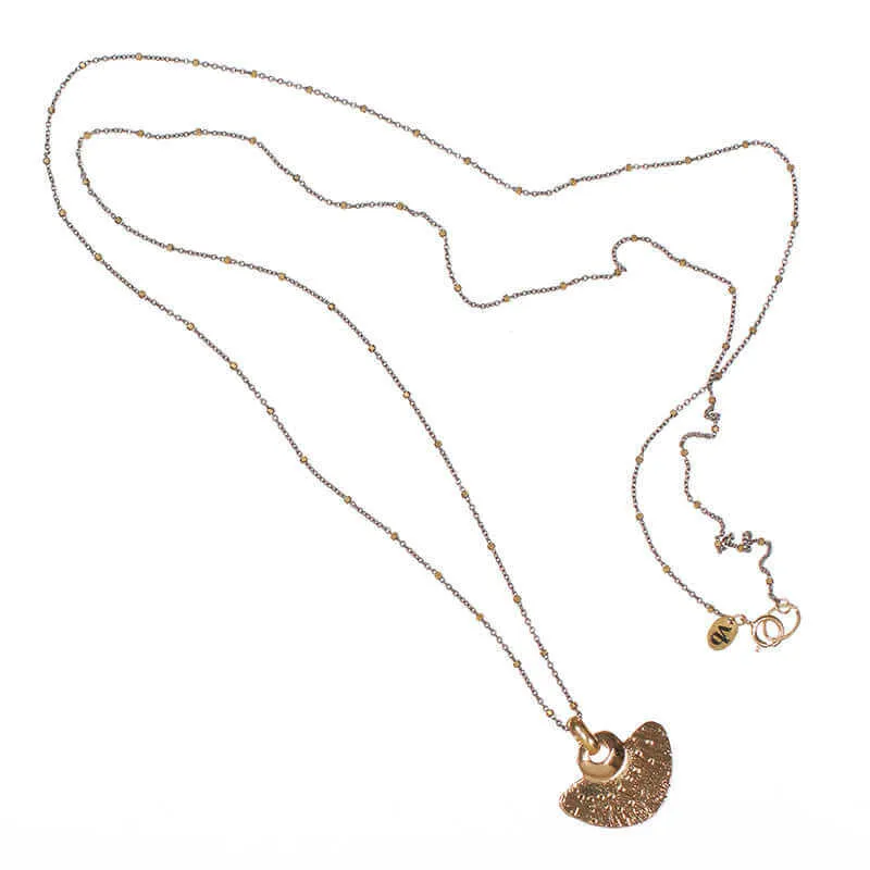 QUETAL PENDANT NECKLACE