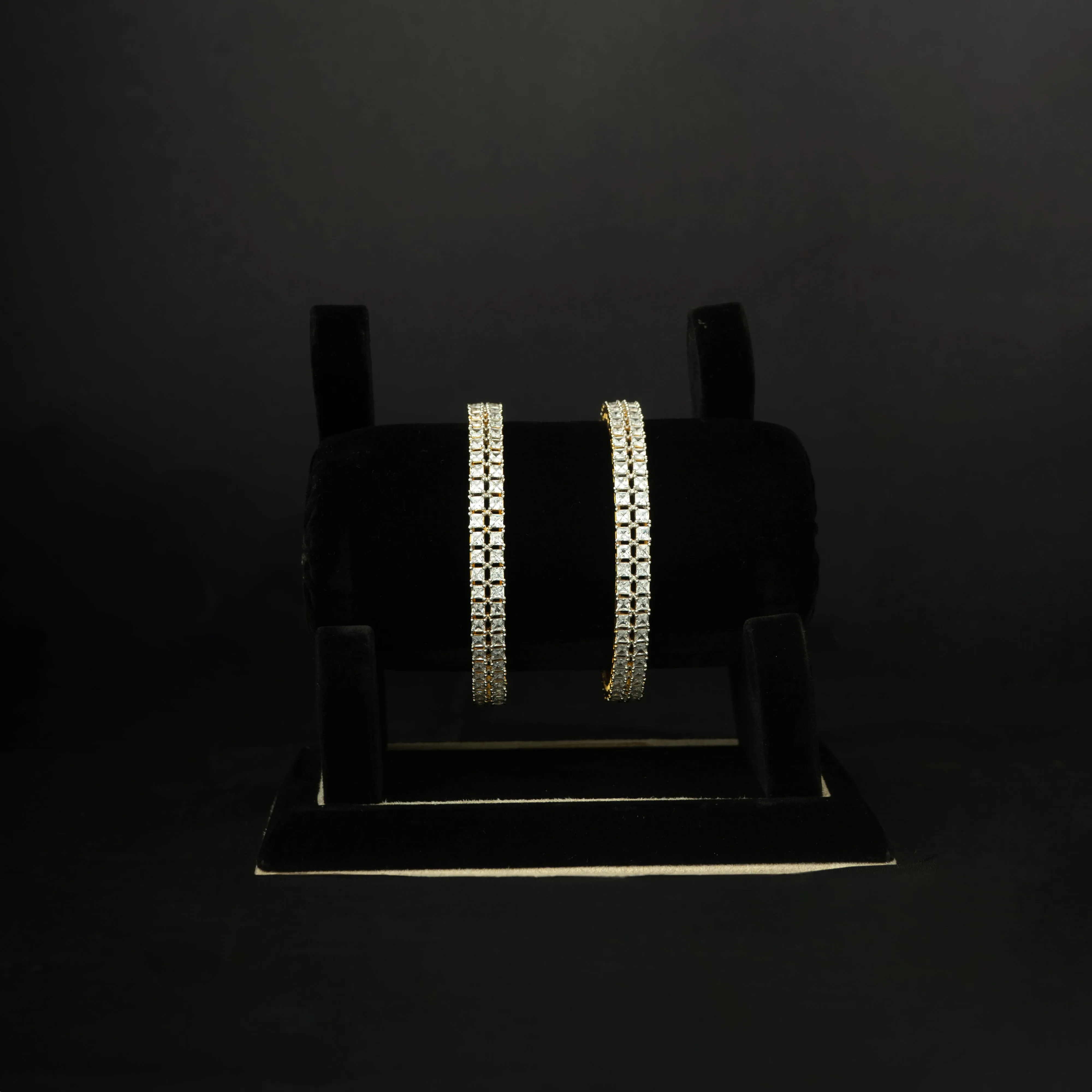 Ritvi Gold-plated Bangles
