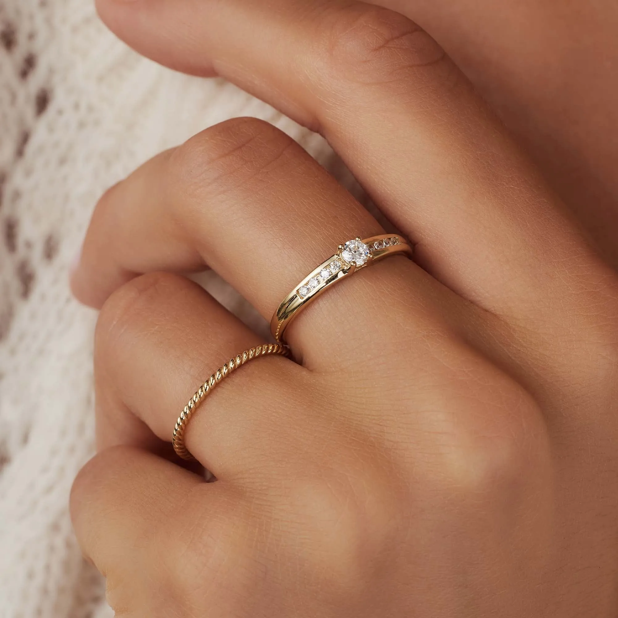 Rivoli Selene 14 karat gold ring