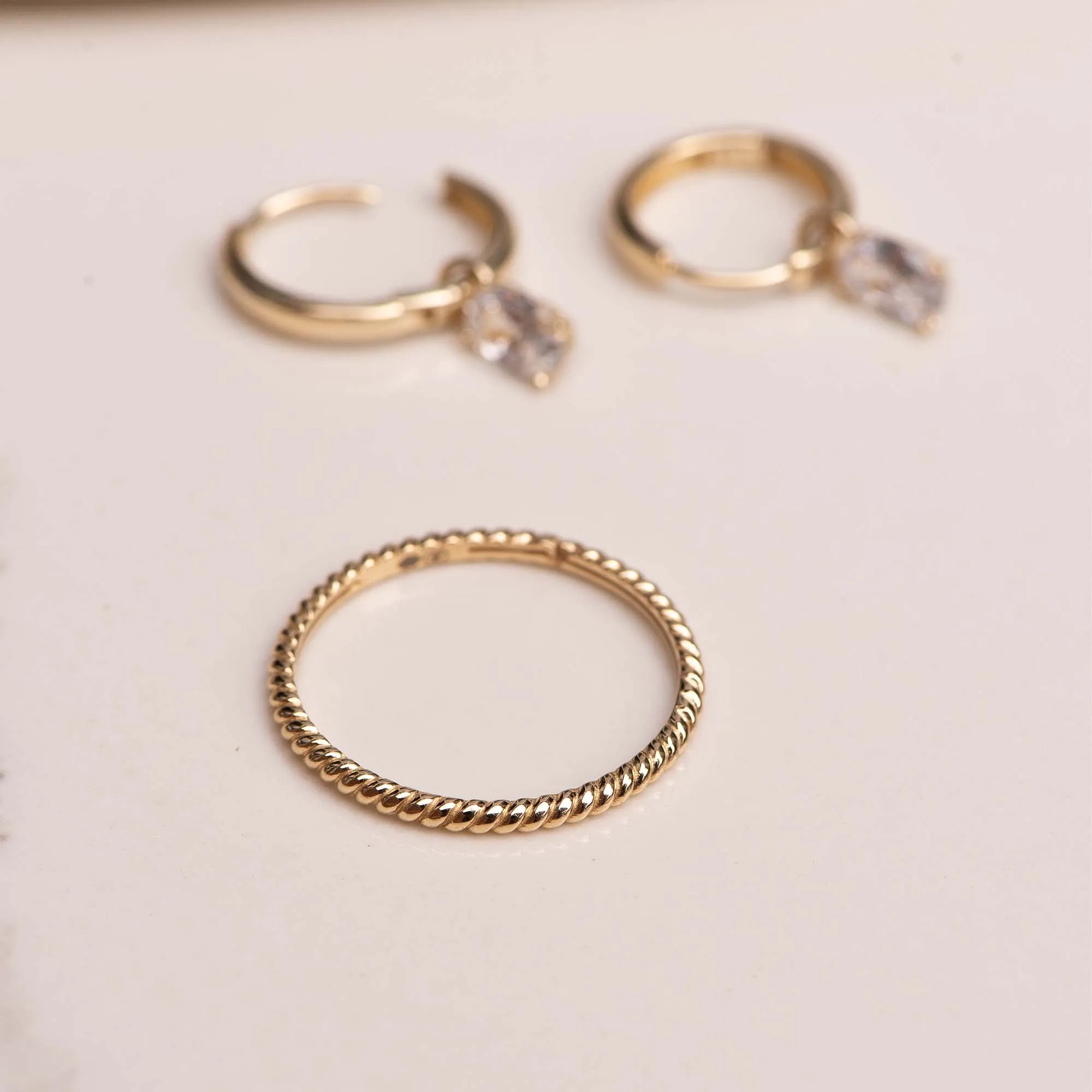 Rivoli Selene 14 karat gold ring