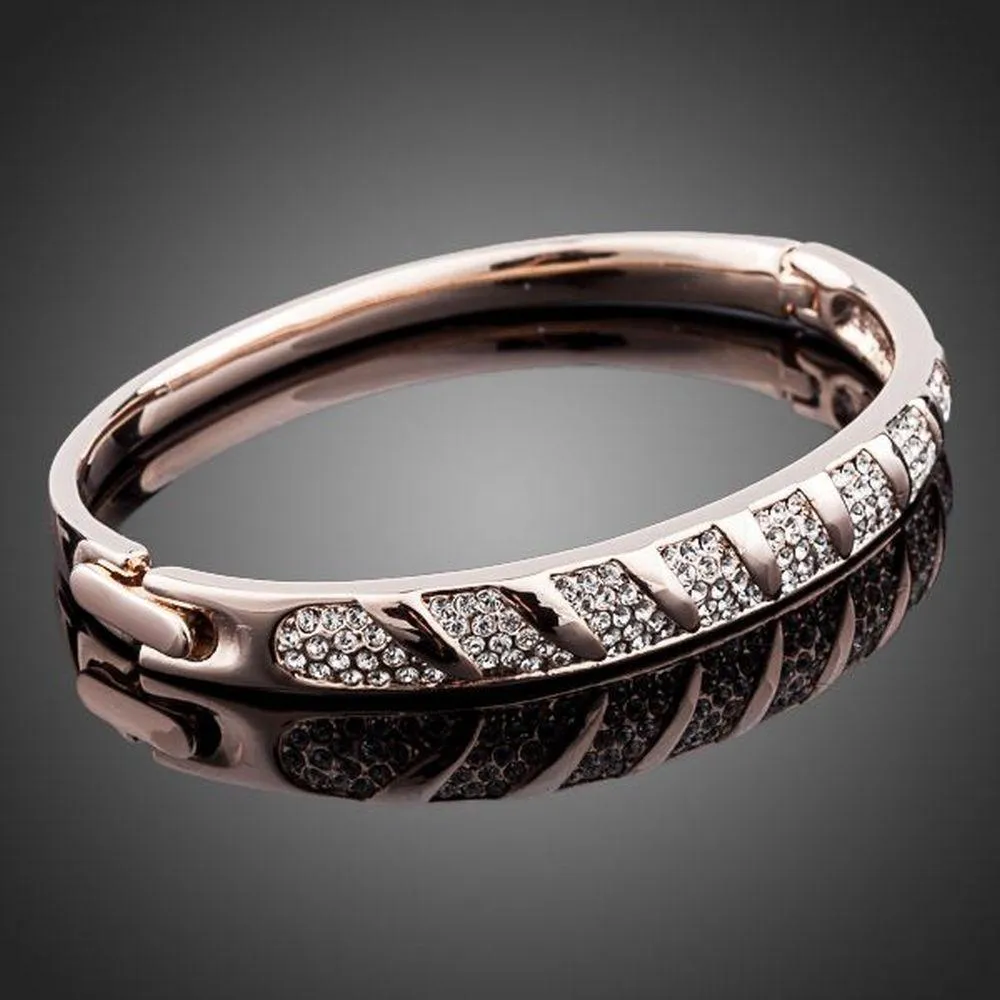 Rose Gold Classic Design Bangle -KBQ0028