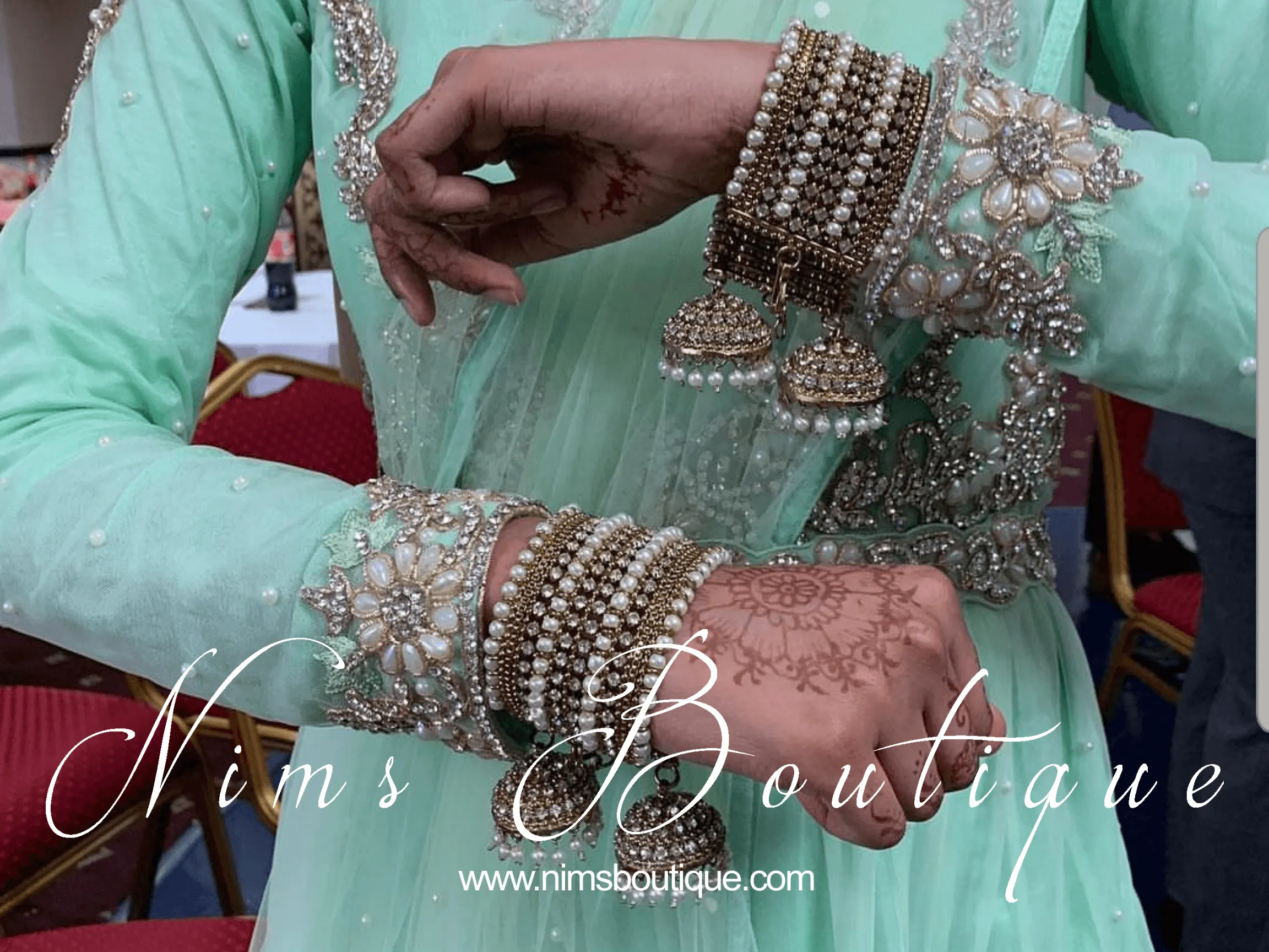 Royal Pearl Bracelet with hanging chumke