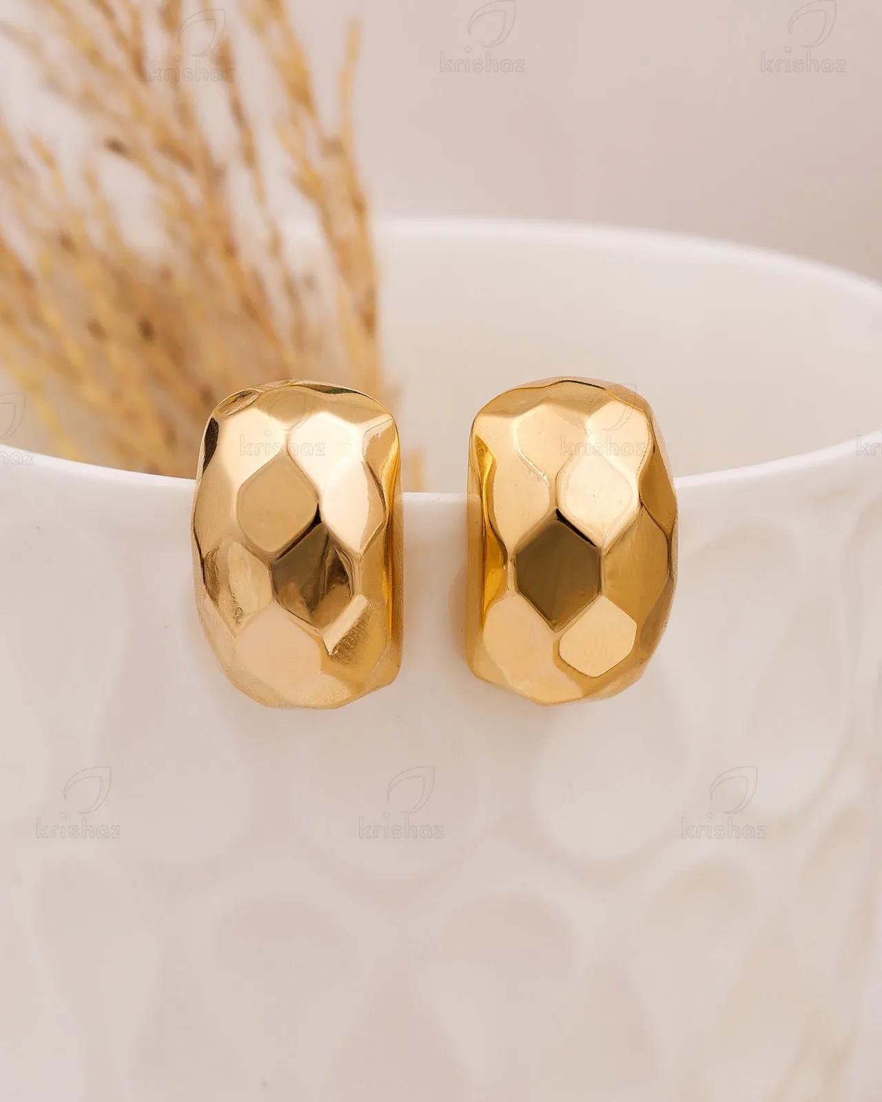 Snake Skin Fashionable Studs