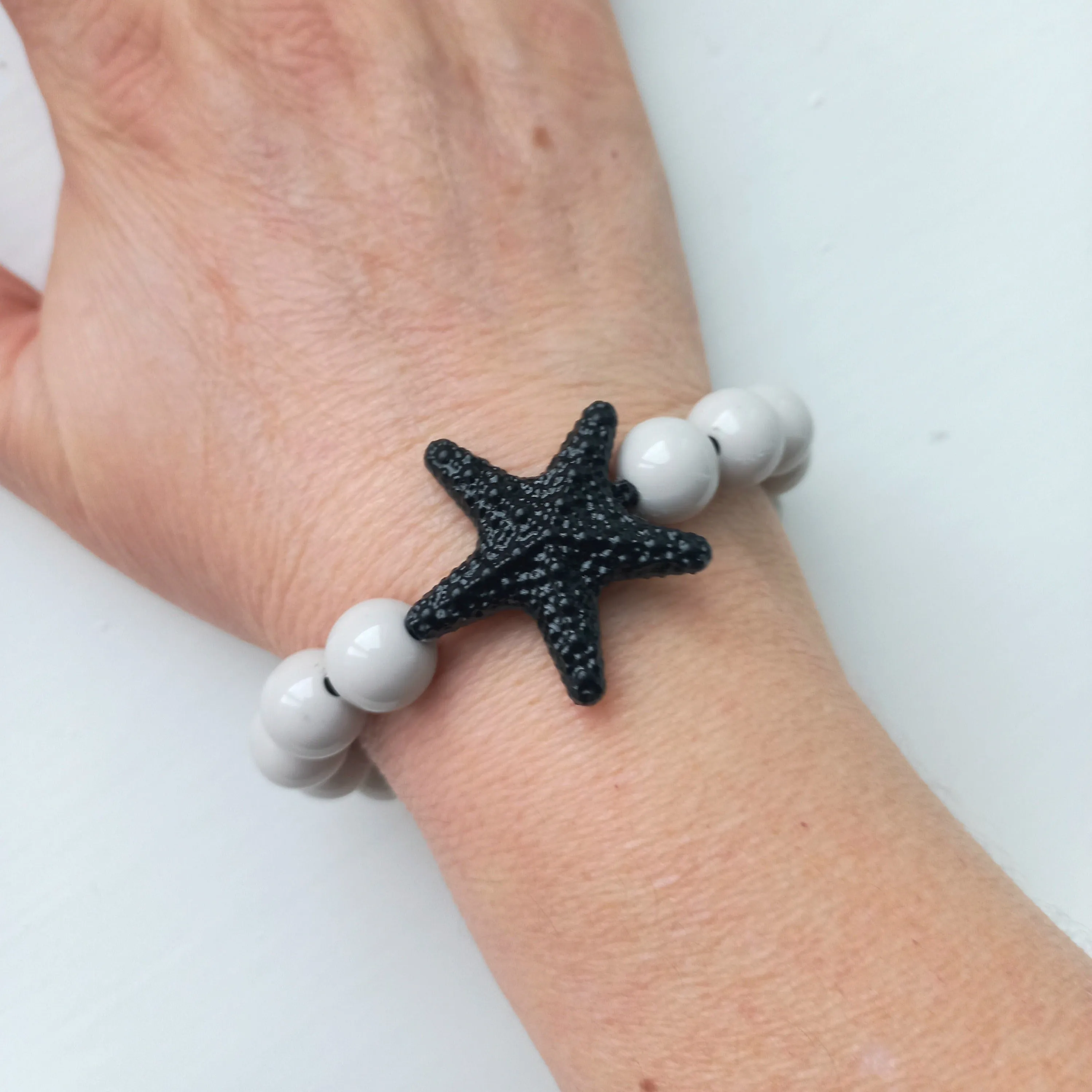 STARFISH STRETCH BRACELET BLACK