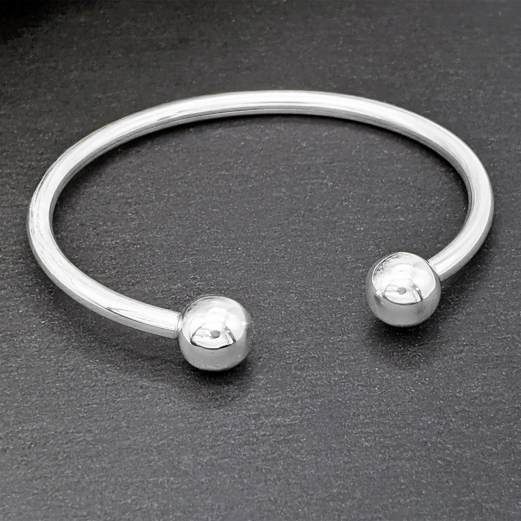 Sterling Silver Chunky Round Tube Torque Bangle - Classic Bracelet