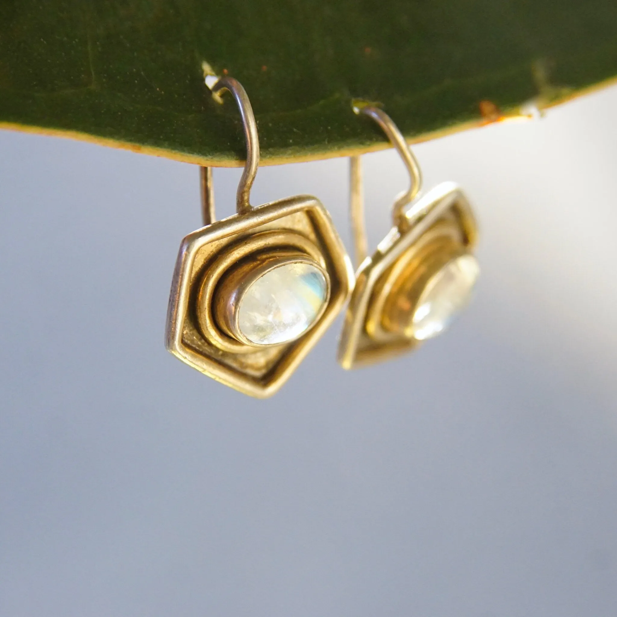 Vintage Sterling Silver Moonstone Drop Earrings, Iridescent Moonstone In Silver Pentagon Setting, Unique Silver Dangle Earrings, 7/8" L